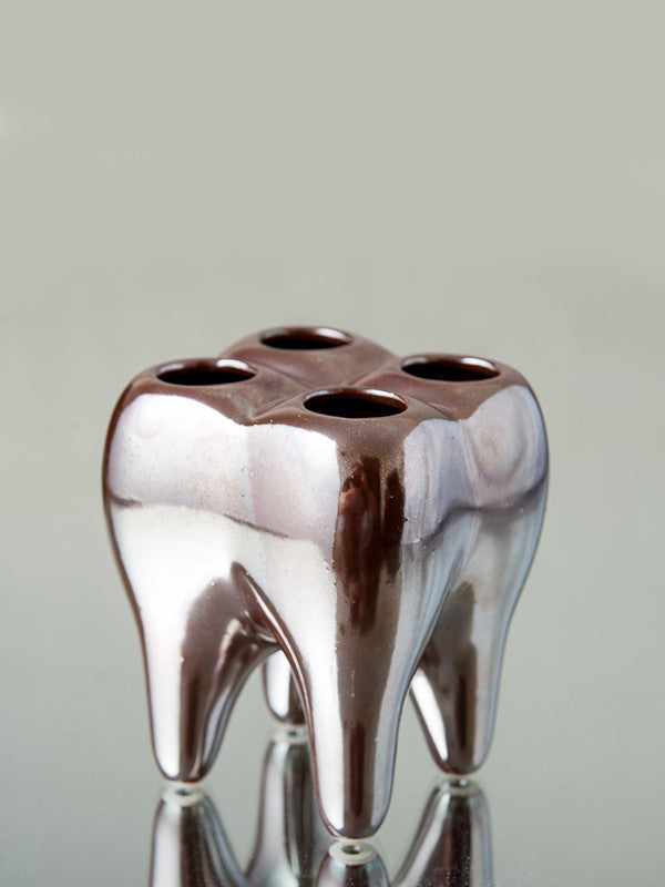 Keramikinis dantų stovas šepetėliams. Bronzos spalvos.